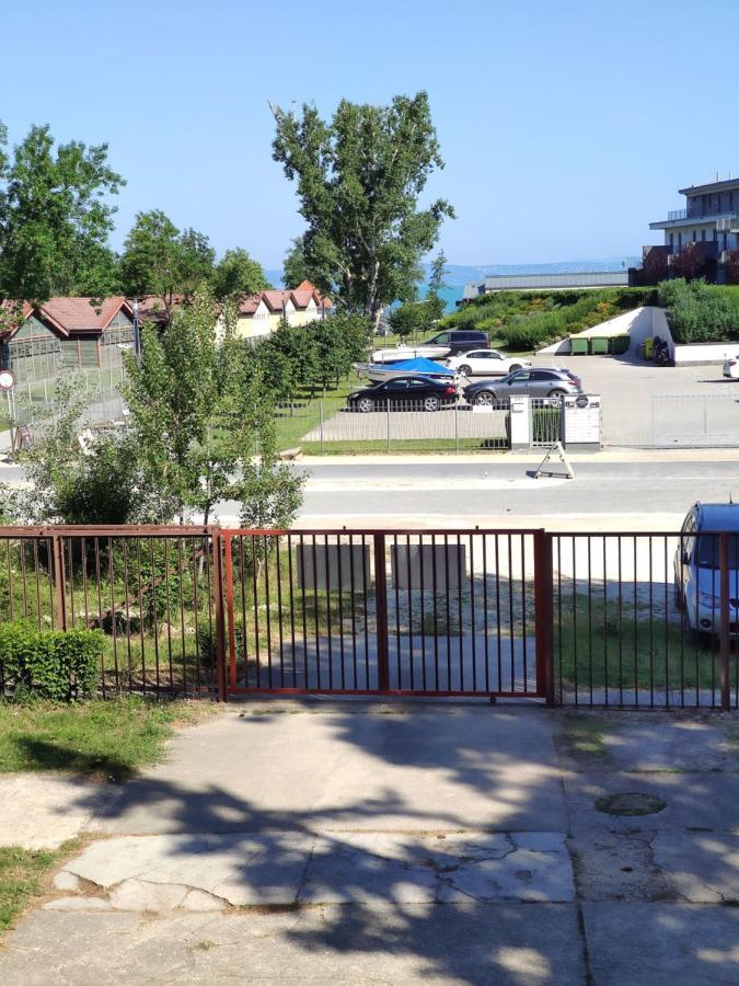 Ozone Apartman Siófok Exterior foto